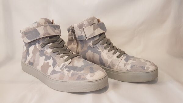 Pre-owned Kurt Geiger mid-top trainers in shades of grey, with box